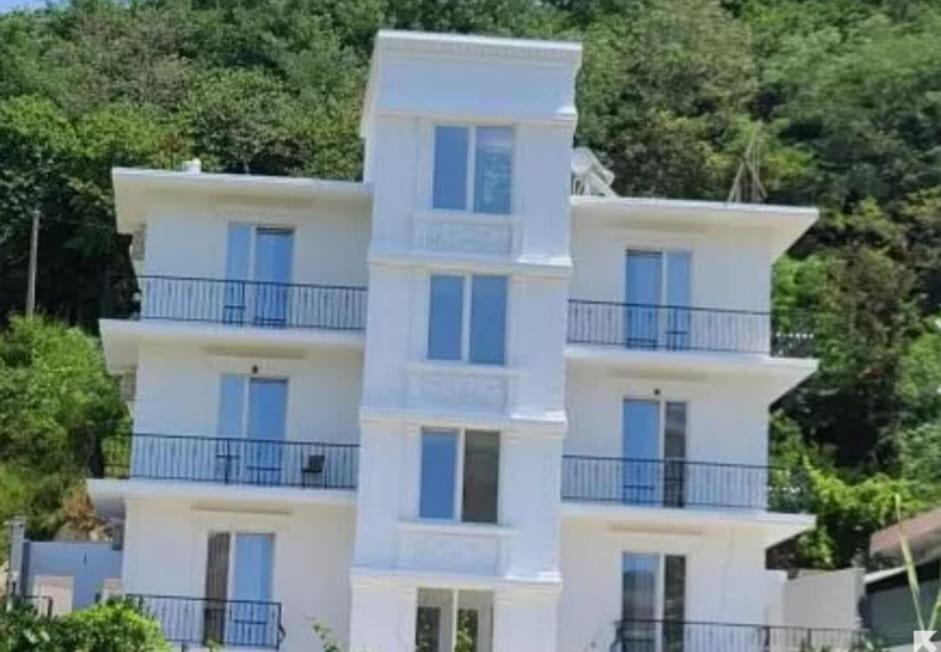 Hotel Fama Škalngur المظهر الخارجي الصورة